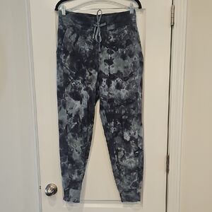 Lululemon Joggers Size 8